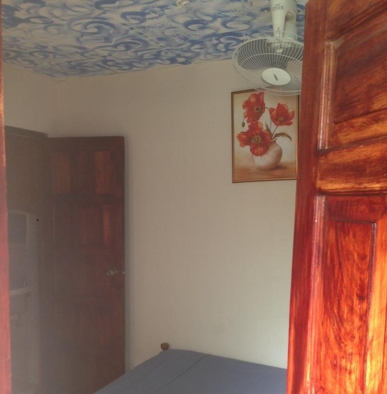 Hostal Brisas Y Olas San Juan del Sur Szoba fotó