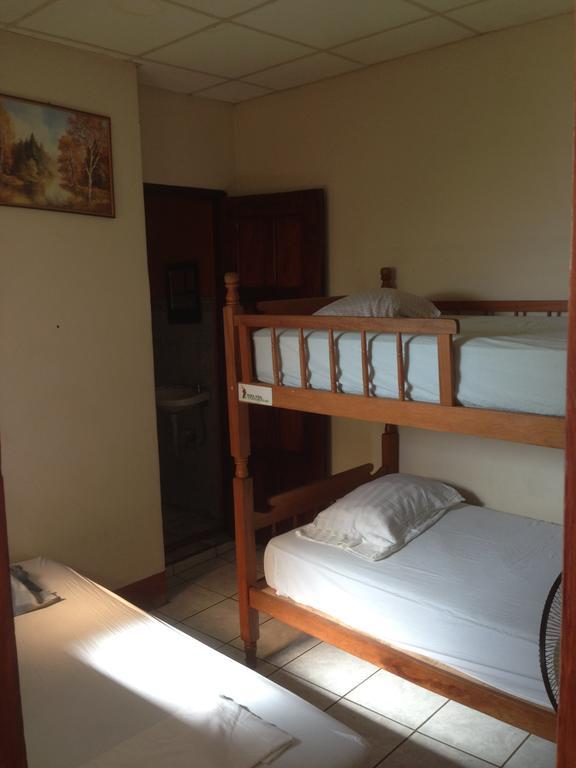 Hostal Brisas Y Olas San Juan del Sur Szoba fotó